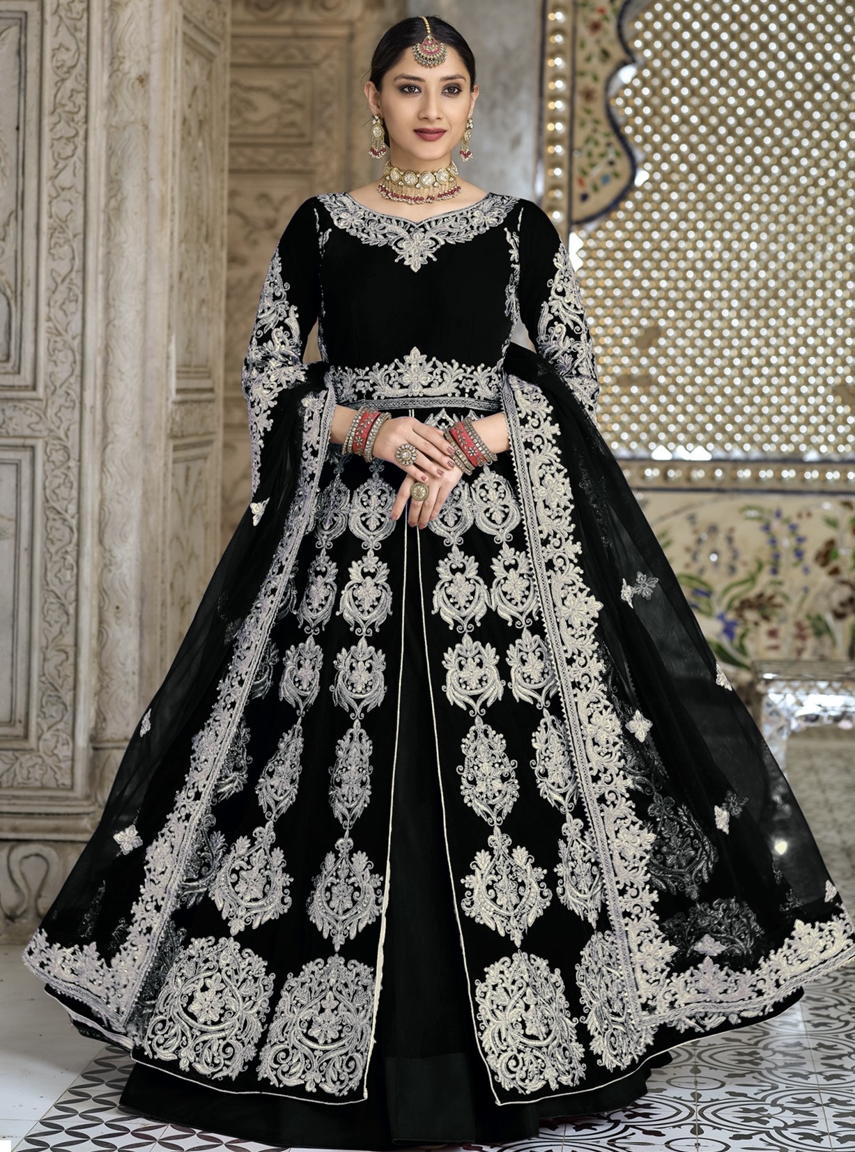 Buy 58/5XL Size Anarkali Style 20 to 40% Discount on Lehenga Choli Online  for Women in USA